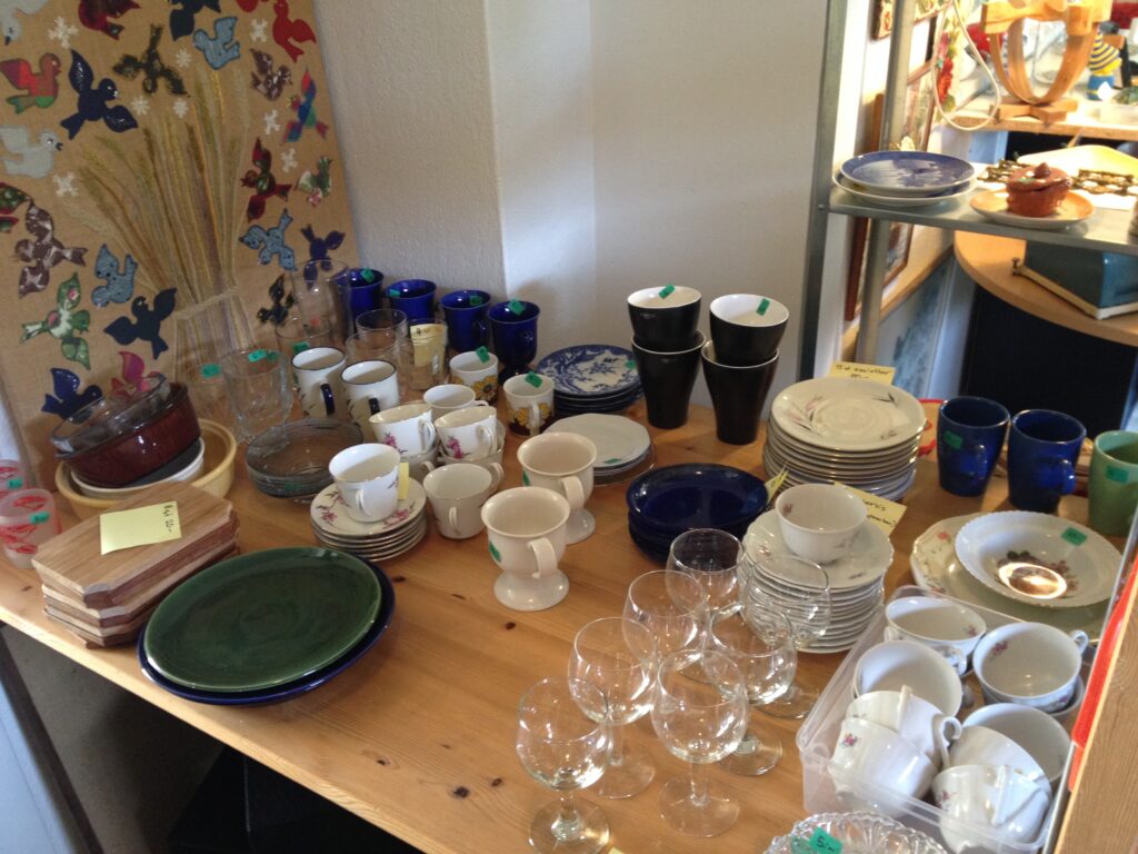 Helens Secondhand