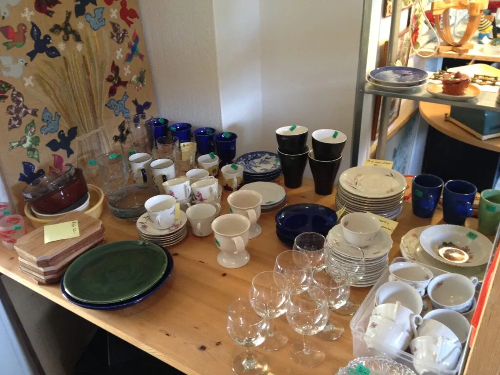 Helens Secondhand